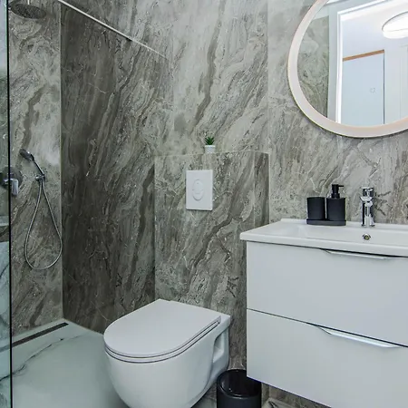 Apartmanidas56 * Nin